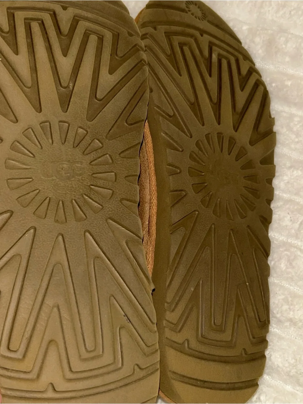 UGG chestnut suede
